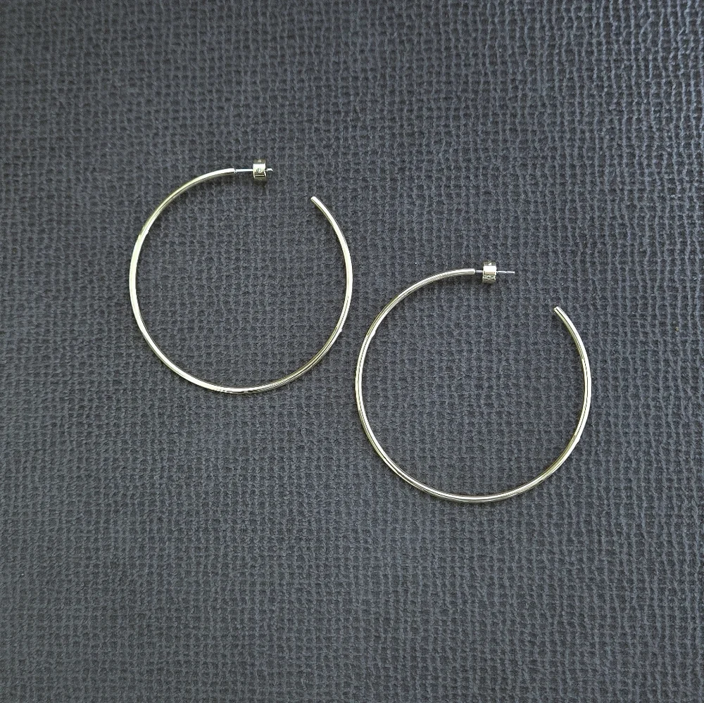 Michael Kors Gold💛 "Cityscape"🏙 Large Hoop Earrings - Picture 10 of 14